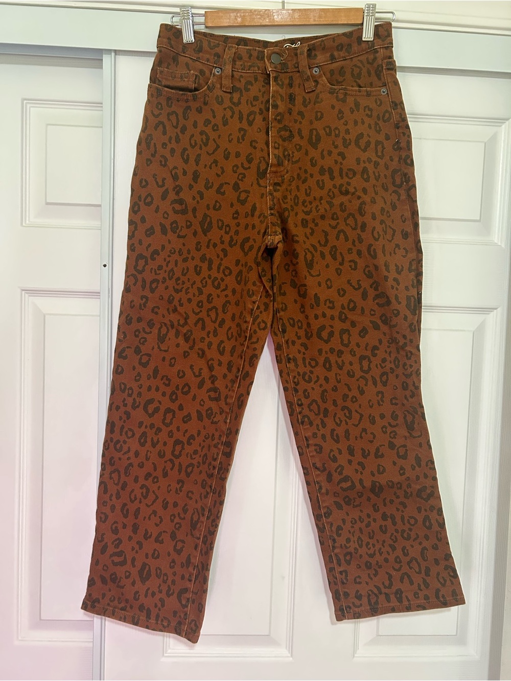 Universal Thread Brown Leopard-Print Straight Pants